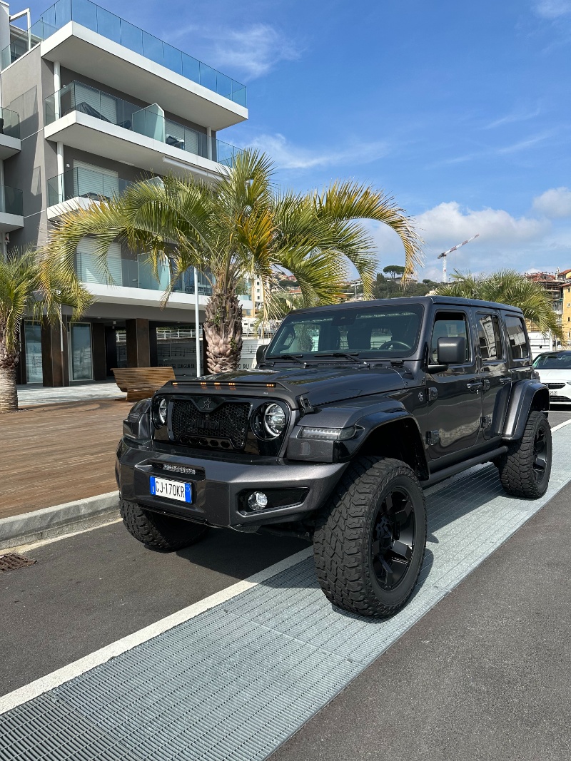 Regalo esperienziale con auto di lusso